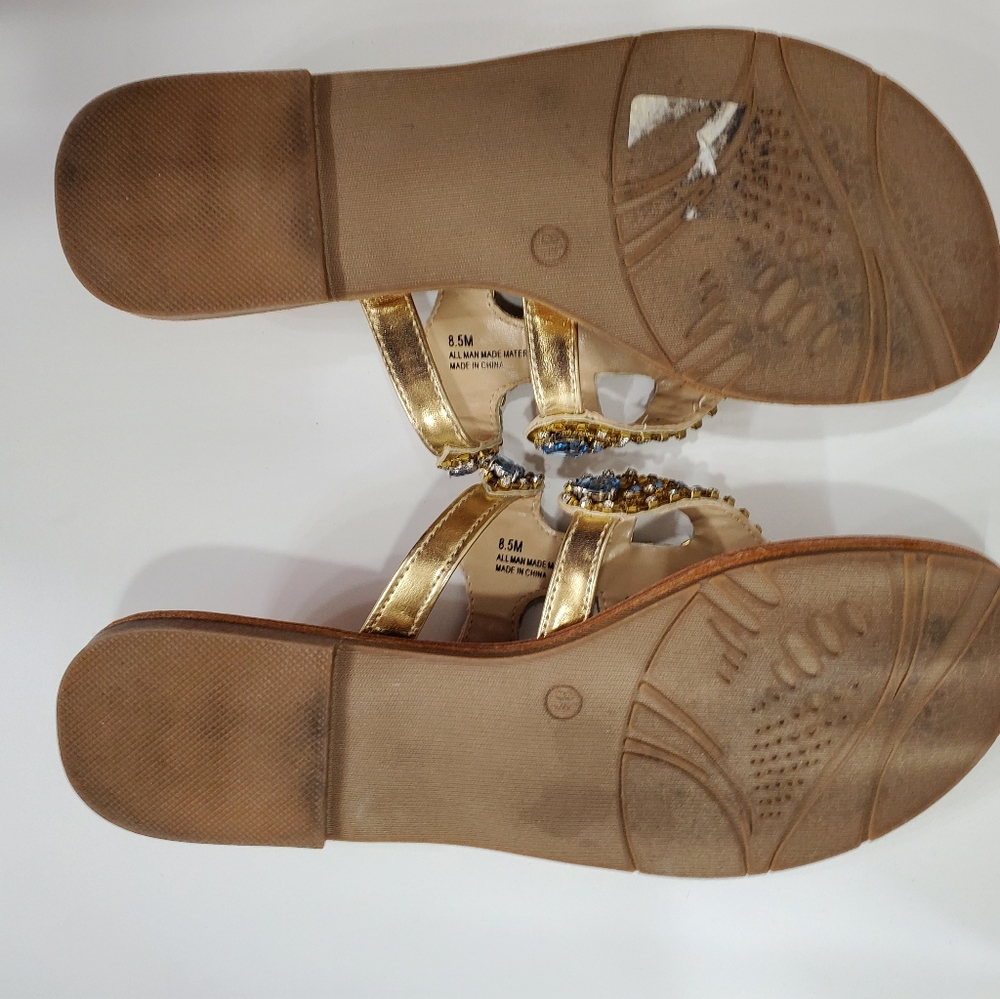 Sandals - Picture 2 of 3